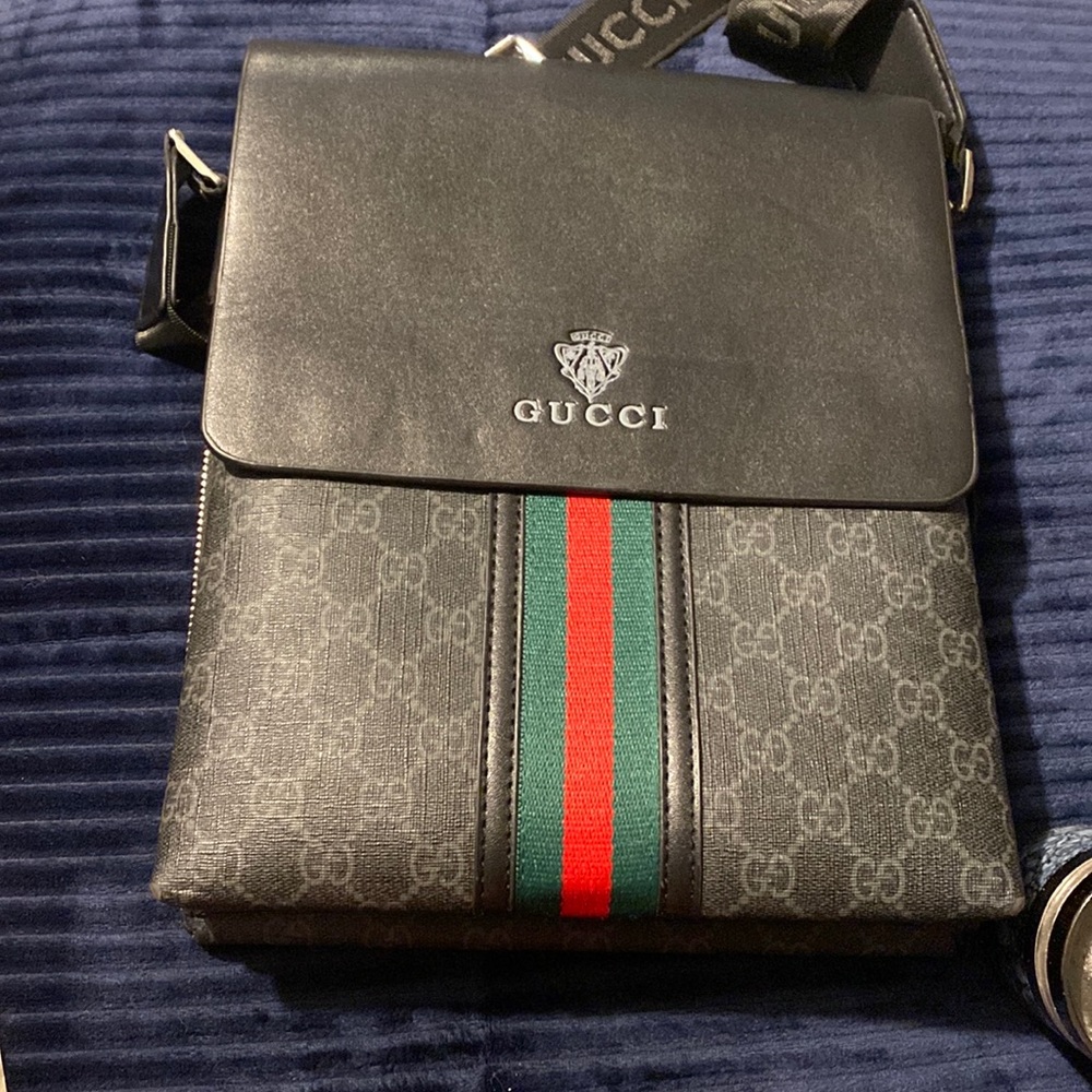 Like new Gucci bag 100% real